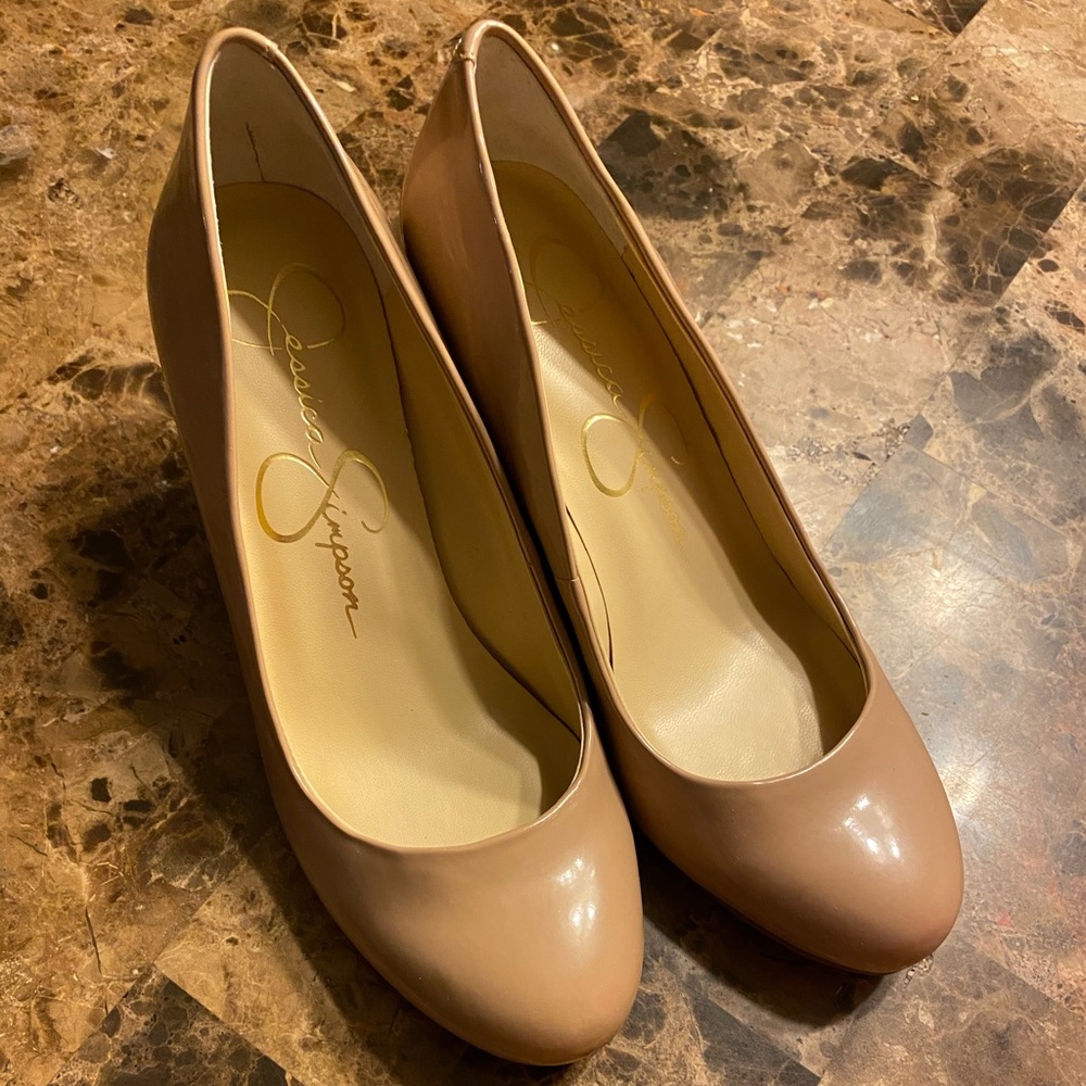 Jessica Simpson nude wedge